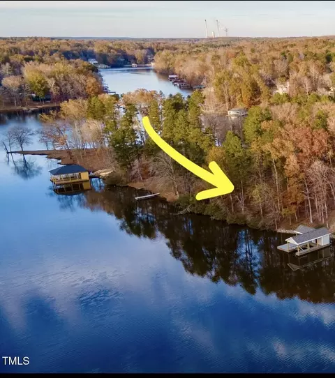 3 Willifords Point Dr, Roxboro, NC 27574