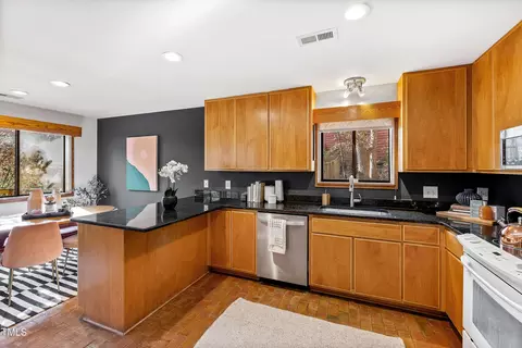 Kitchen - 1503 Valley Run, Durham, NC 27707 photo 4 of 4