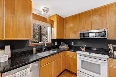 Kitchen - 1503 Valley Run, Durham, NC 27707 photo 2 of 4