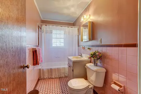 Bath - 665 Quick Rd, Ruffin, NC 27326 photo 1 of 1