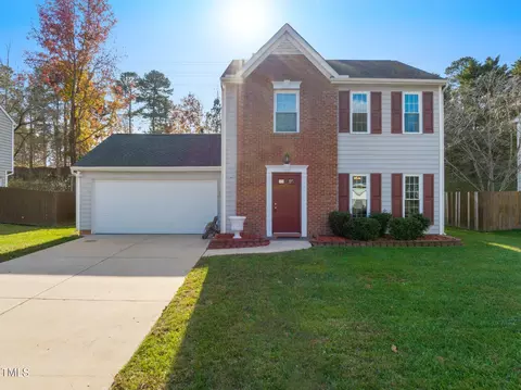 108 Ridge Lake Dr, Apex, NC 27539