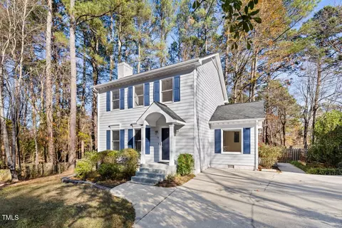 19 Briarfield Ct, Durham, NC 27713 photo 2