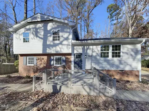 302 N Montreal Ct, Cary, NC 27511