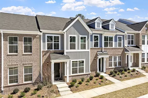 281 Chesapeake Commons St #95, Garner, NC 27529