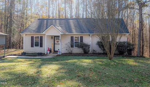 193 Stockbridge Dr, Selma, NC 27576