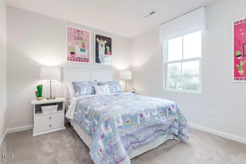 Bedroom - 481 Autumn Moon Dr, Zebulon, NC 27597 photo 3 of 4