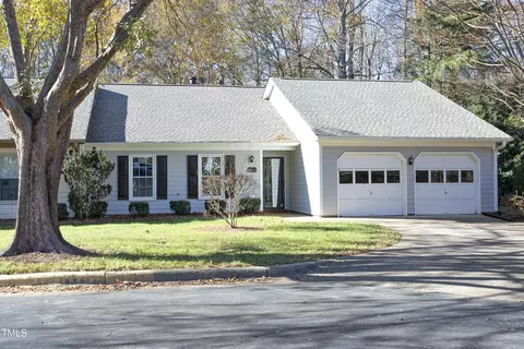 2710 Cottage Cir, Raleigh, NC 27613