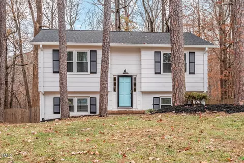 7309 Barberry Ct, Raleigh, NC 27615