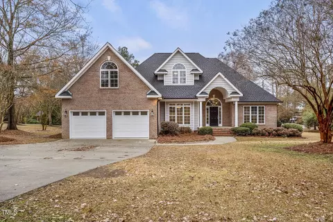 116 Carroll Dr, Four Oaks, NC 27524