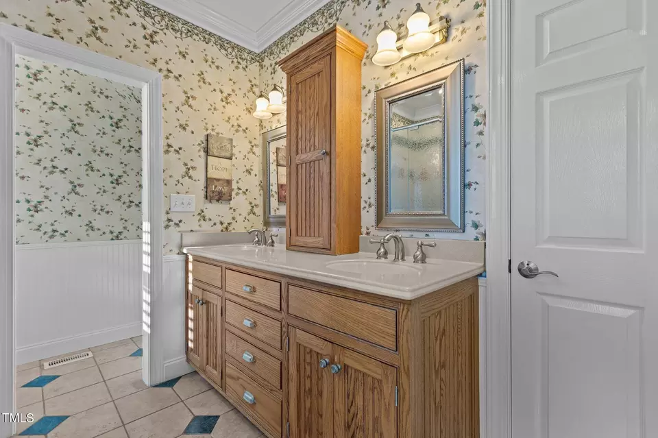 Bath - 319 Fox Hollow Dr, Clayton, NC 27527 photo 4 of 6