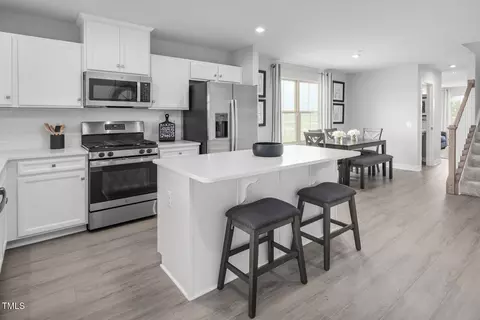 1404 Rollman Farm Rd, Raleigh, NC 27603