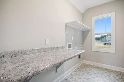 140 Cedarbrook Dr, Benson, NC 27504 photo 25
