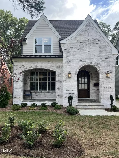 3302 5 Hall Pl, Raleigh, NC 27607