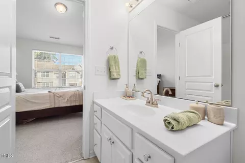 Bath - 3539 Sugar Tree Pl, Durham, NC 27713 photo 2 of 5
