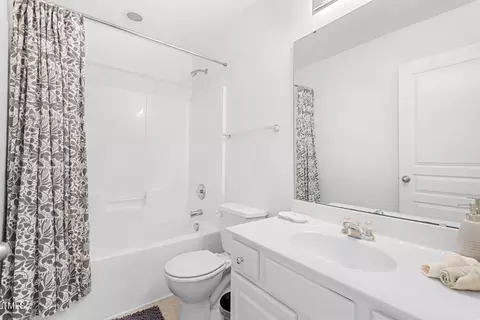 Bath - 3539 Sugar Tree Pl, Durham, NC 27713 photo 5 of 5