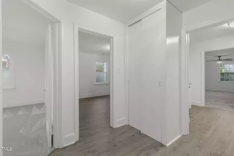 Entry Way - 507 E Davis St, Smithfield, NC 27577 photo 3 of 3