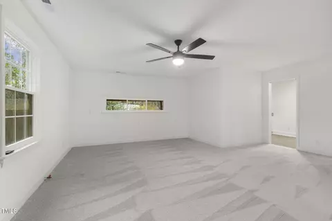 Bedroom - 507 E Davis St, Smithfield, NC 27577 photo 3 of 7