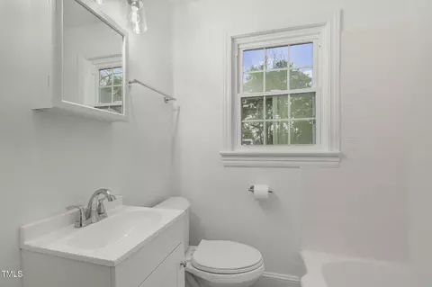 Bath - 507 E Davis St, Smithfield, NC 27577 photo 1 of 1