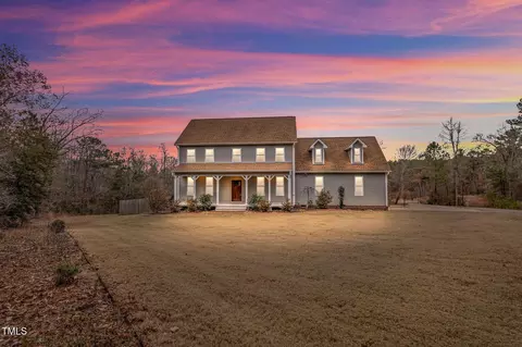 401 Darroch Rd, Bunnlevel, NC 28323