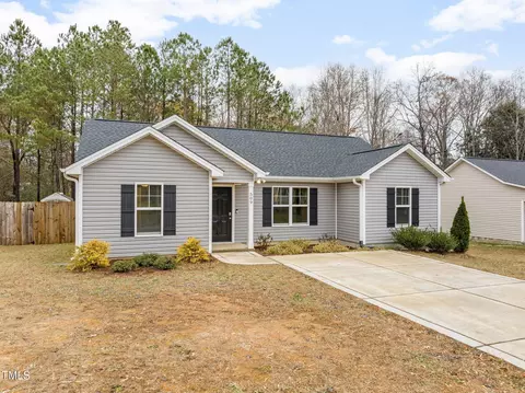 509 Hamlet Dr, Broadway, NC 27505 photo 2