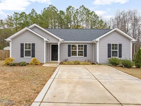 509 Hamlet Dr, Broadway, NC 27505 photo 1