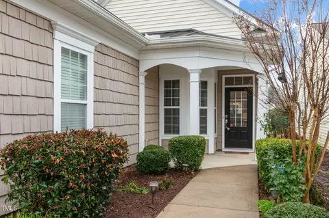 569 Tomkins Loop, Cary, NC 27519 photo 2