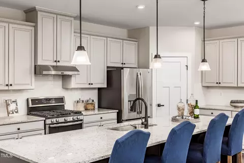 Kitchen - 604 Mohinda Way, Willow Spring, NC 27592 photo 2 of 5
