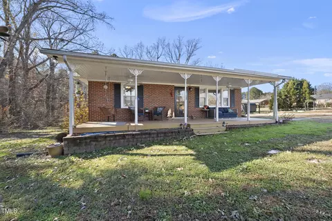 322 Robbins Rd, Durham, NC 27703 photo 2