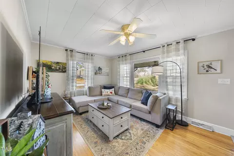 322 Robbins Rd, Durham, NC 27703 photo 7