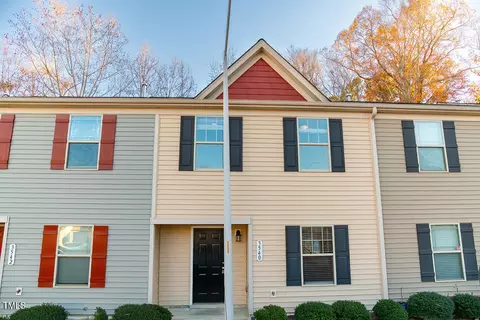 3540 Midway Island Ct, Raleigh, NC 27610