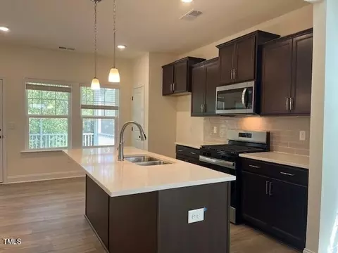 2018 Cross Bones Blvd #28, Durham, NC 27703 photo 3