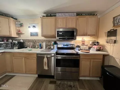 305 W K St, Erwin, NC 28339 photo 11
