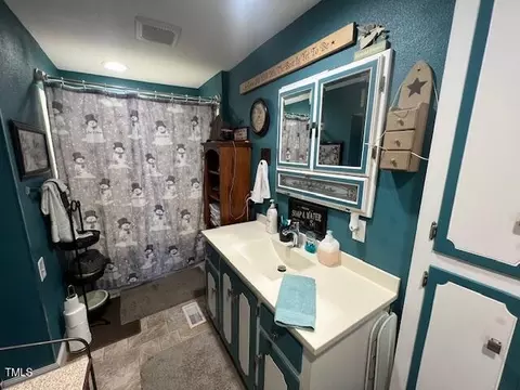305 W K St, Erwin, NC 28339 photo 8