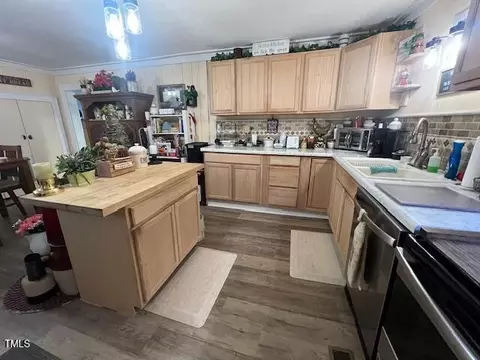 305 W K St, Erwin, NC 28339 photo 13