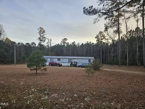 520 Fire Lane Rd, Bunnlevel, NC 28323