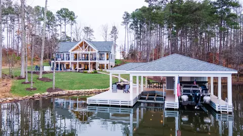 1075 Estate Rd, Semora, NC 27343