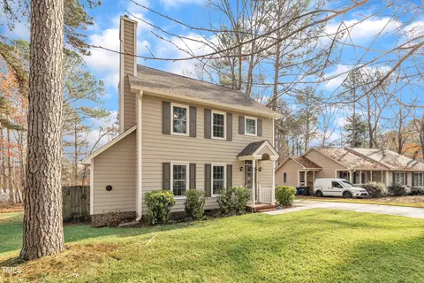 816 Greyson Dr, Durham, NC 27703 photo 2