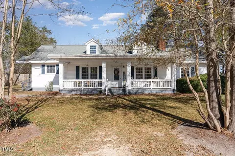 330 Poplar St, Wendell, NC 27591