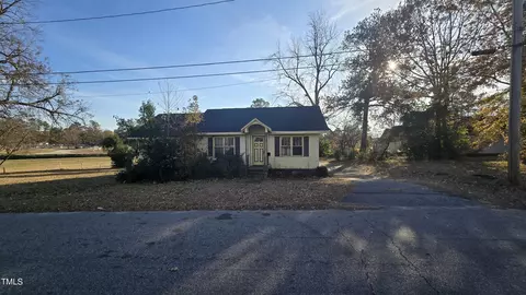 1406 East St, Lumberton, NC 28358