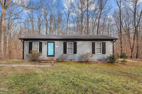 5713 Kings Ct, Pleasant Garden, NC 27313
