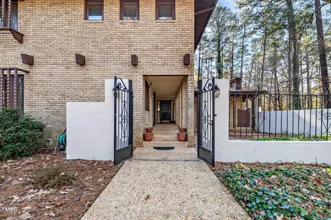 4921 Larchmont Dr, Raleigh, NC 27612