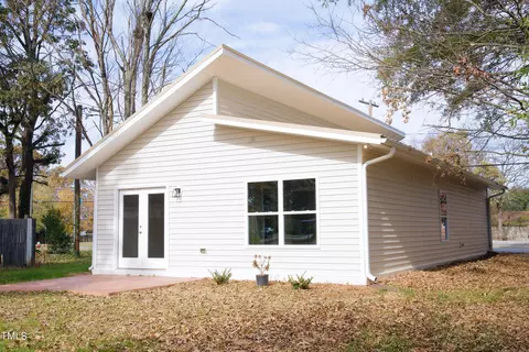 654 Staley St, Burlington, NC 27217 photo 17