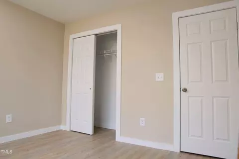 654 Staley St, Burlington, NC 27217 photo 7