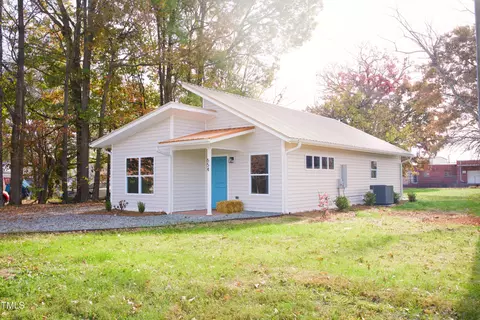 654 Staley St, Burlington, NC 27217 photo 15
