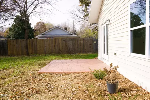 654 Staley St, Burlington, NC 27217 photo 18