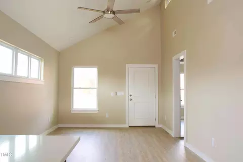 654 Staley St, Burlington, NC 27217 photo 3