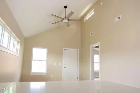 654 Staley St, Burlington, NC 27217 photo 13