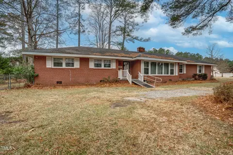 101 Crestview Rd, Rocky Mount, NC 27801