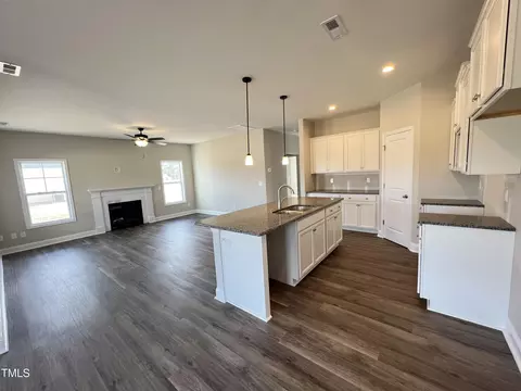 4732 Mastercraft Ct, Wade, NC 28395 photo 7
