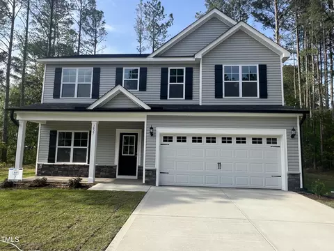 3827 Hatteras Dr, Eastover, NC 28312